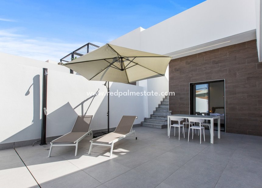 Resale - Villa -
ROLDAN - Lo Ferro