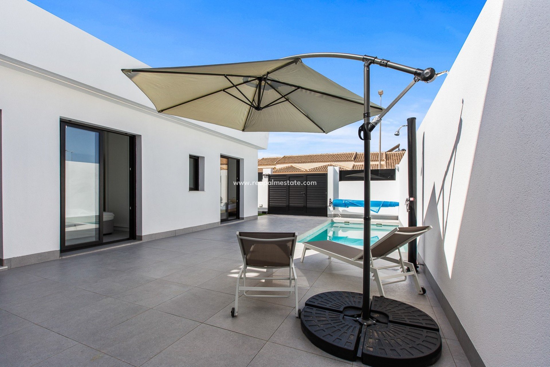 Resale - Villa -
ROLDAN - Lo Ferro