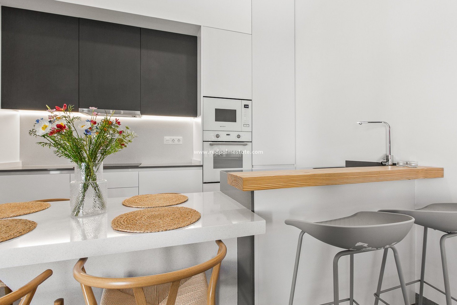 Resale - Villa -
ROLDAN - Lo Ferro