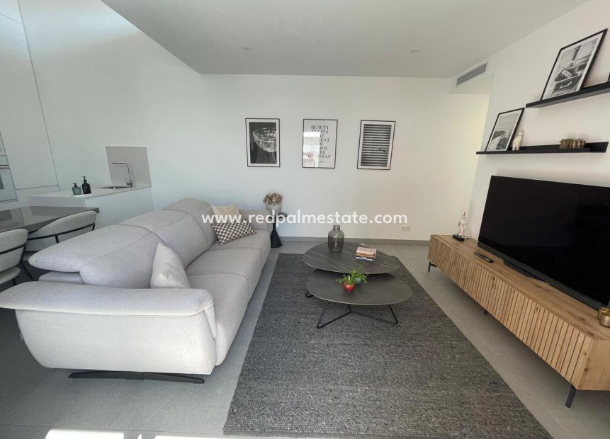 Resale - Villa -
ROLDAN - Torre Pachecco