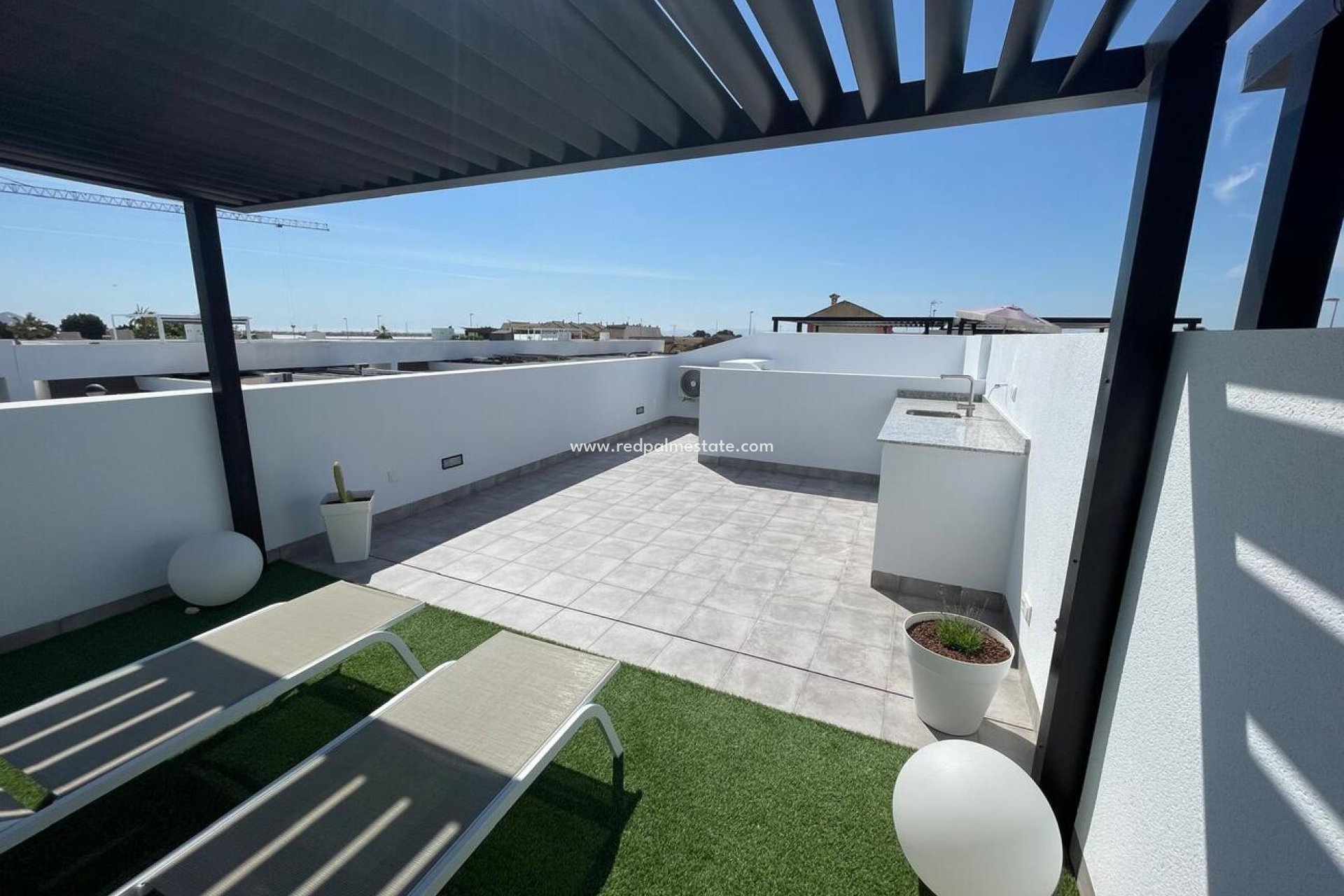 Resale - Villa -
ROLDAN - Torre Pachecco