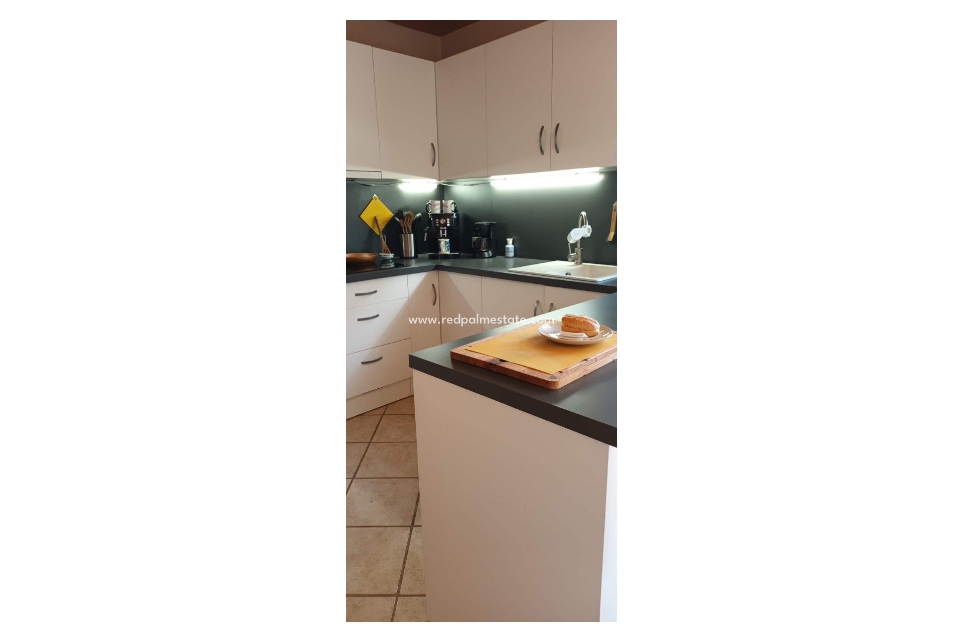 Resale - Villa -
Salinas - Inland