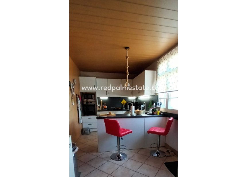 Resale - Villa -
Salinas - Inland