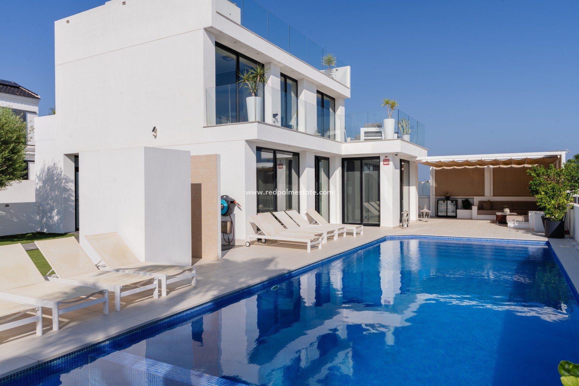 Resale - Villa -
San Fulgencio - La Marina