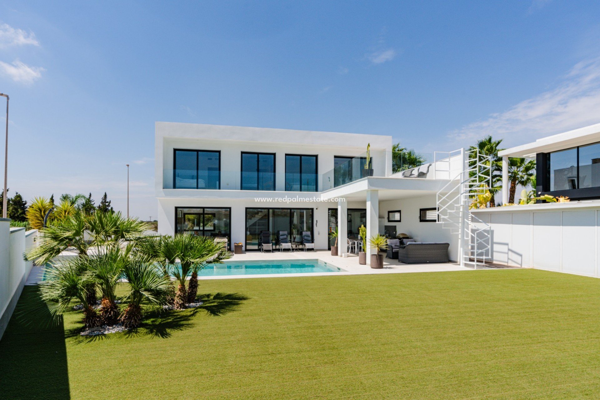 Resale - Villa -
San Fulgencio - La Marina