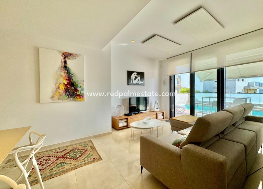 Resale - Villa -
San Miguel de Salinas - Bellavista