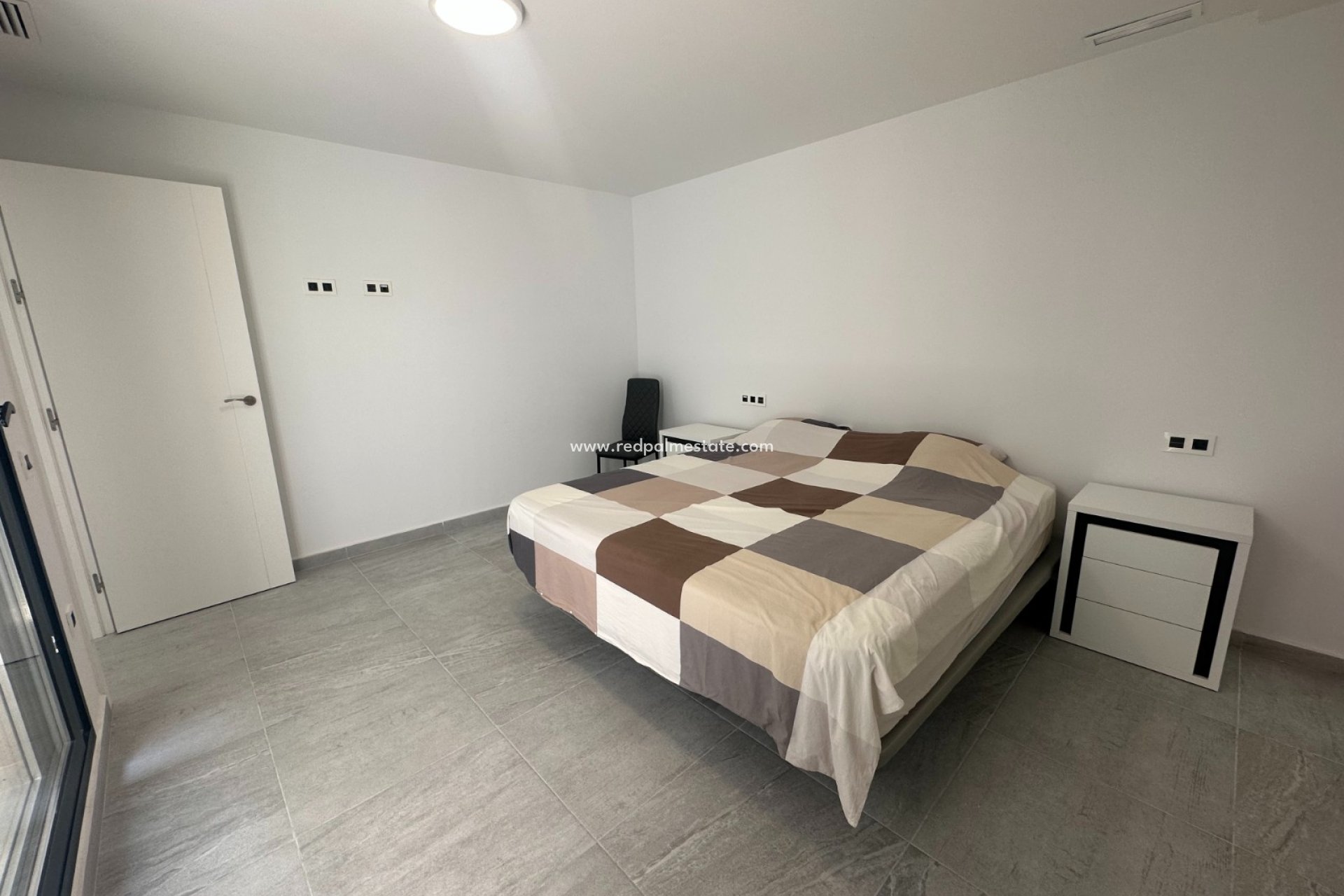 Resale - Villa -
San Miguel de Salinas - Inland