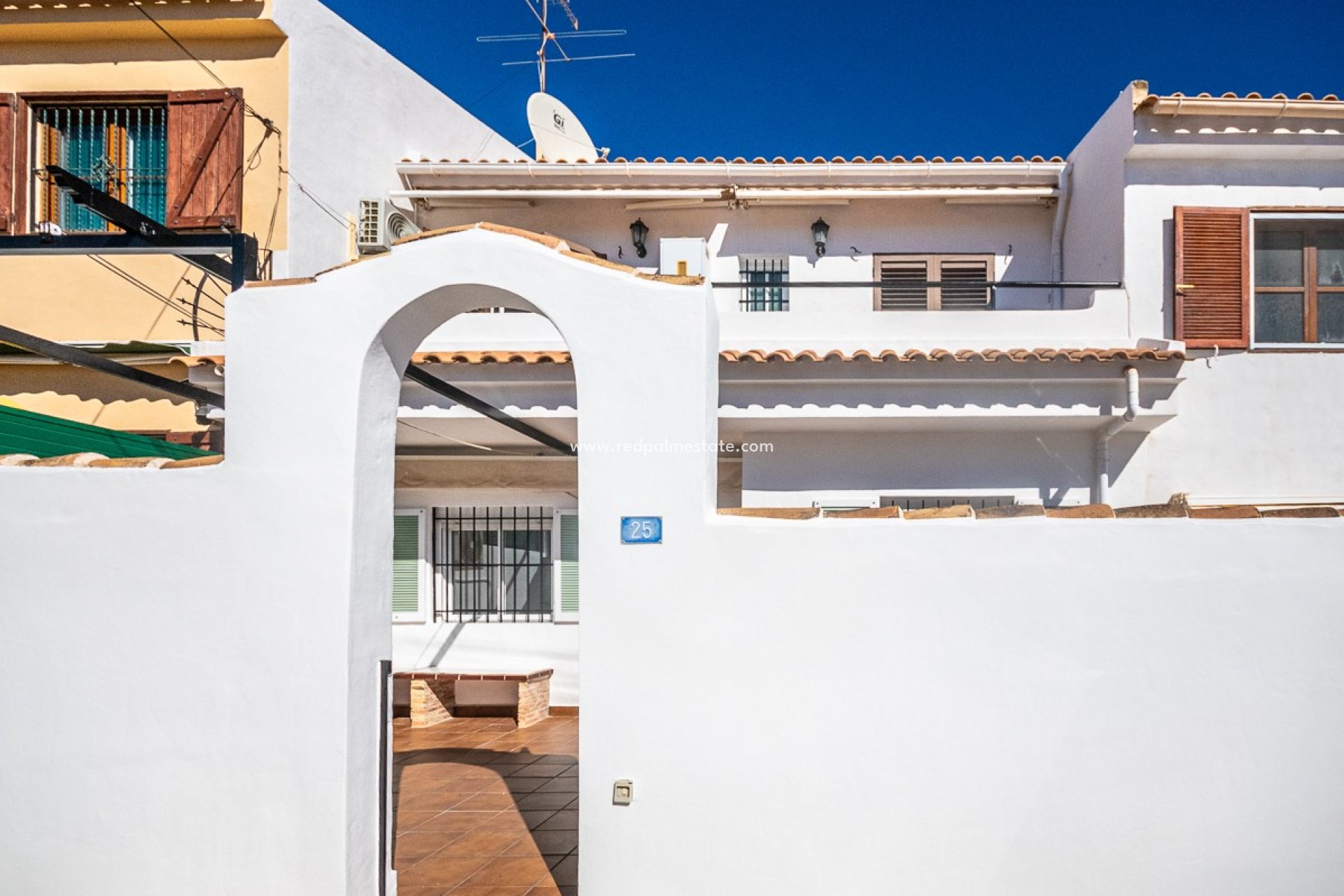 Resale - Villa -
San Miguel de Salinas - Inland