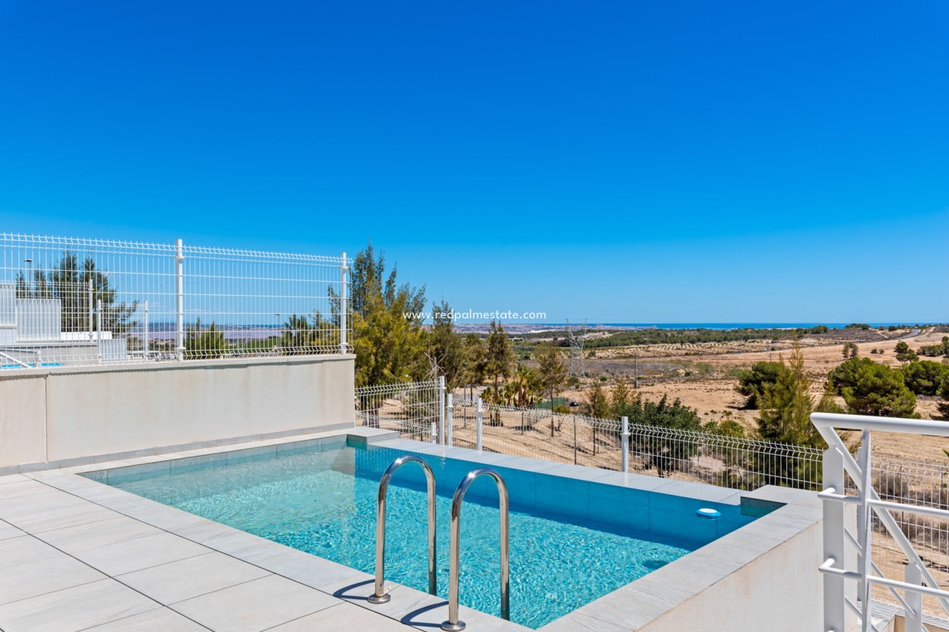 Resale - Villa -
San Miguel de Salinas - Inland