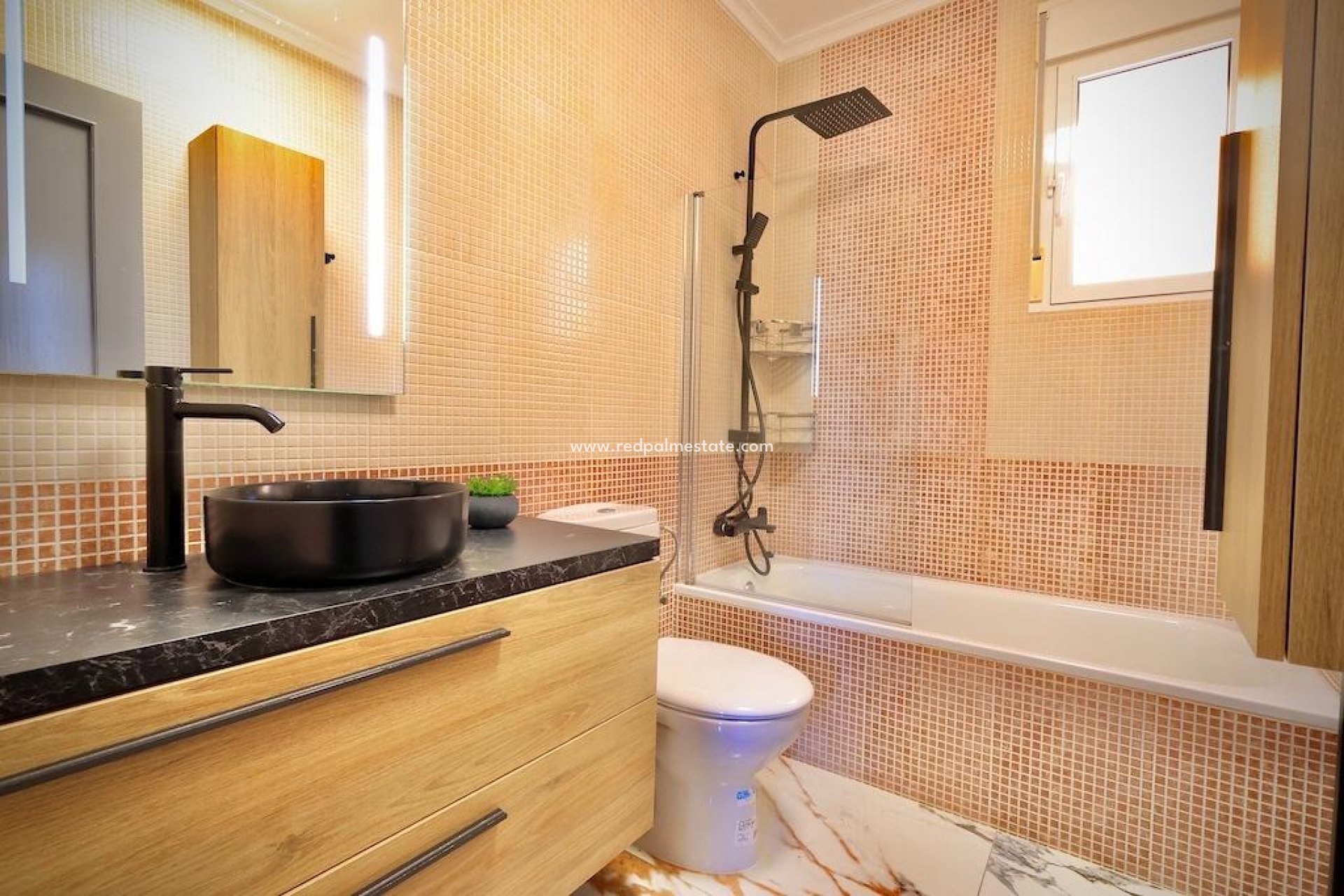 Resale - Villa -
San Miguel de Salinas - Inland