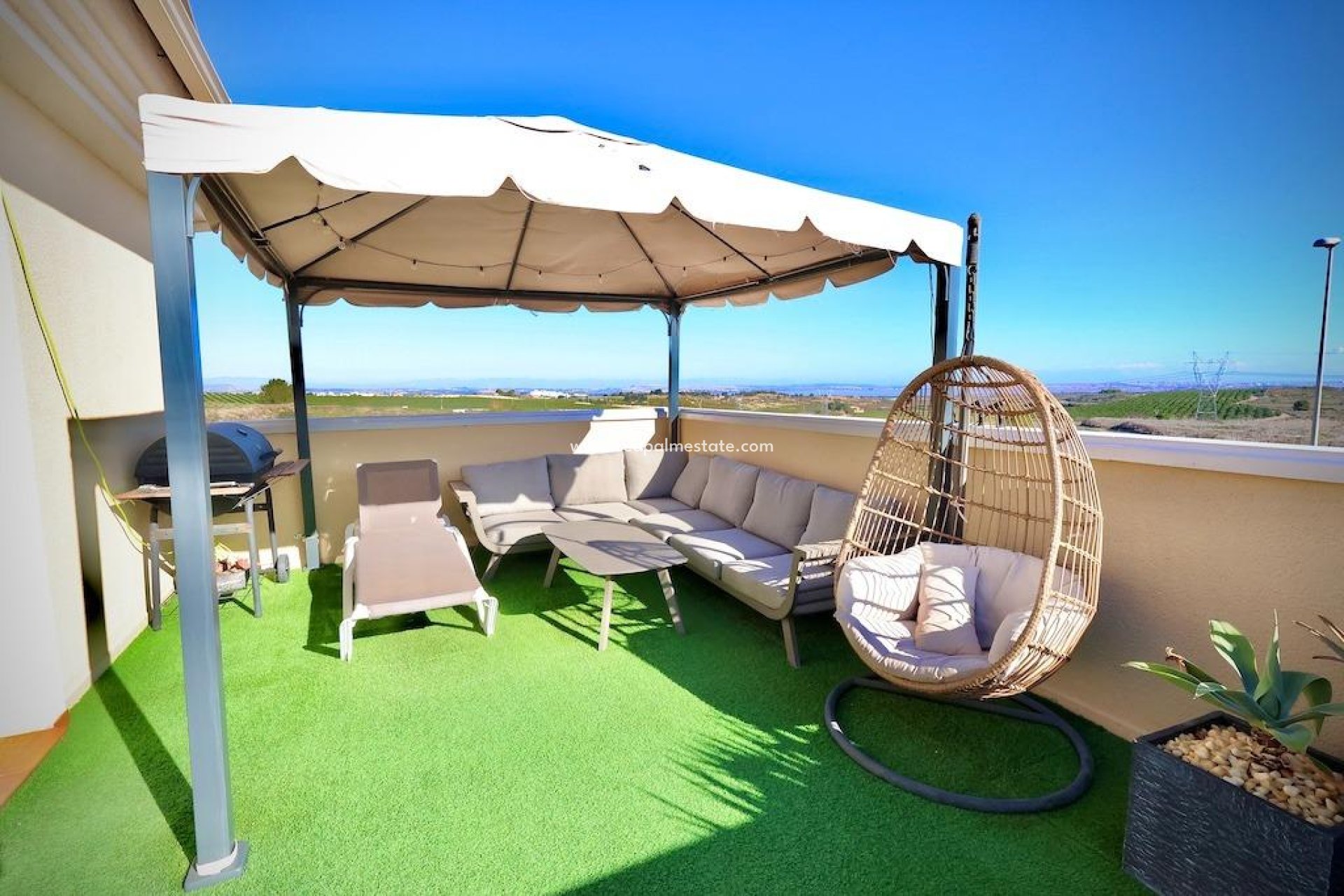 Resale - Villa -
San Miguel de Salinas - Inland