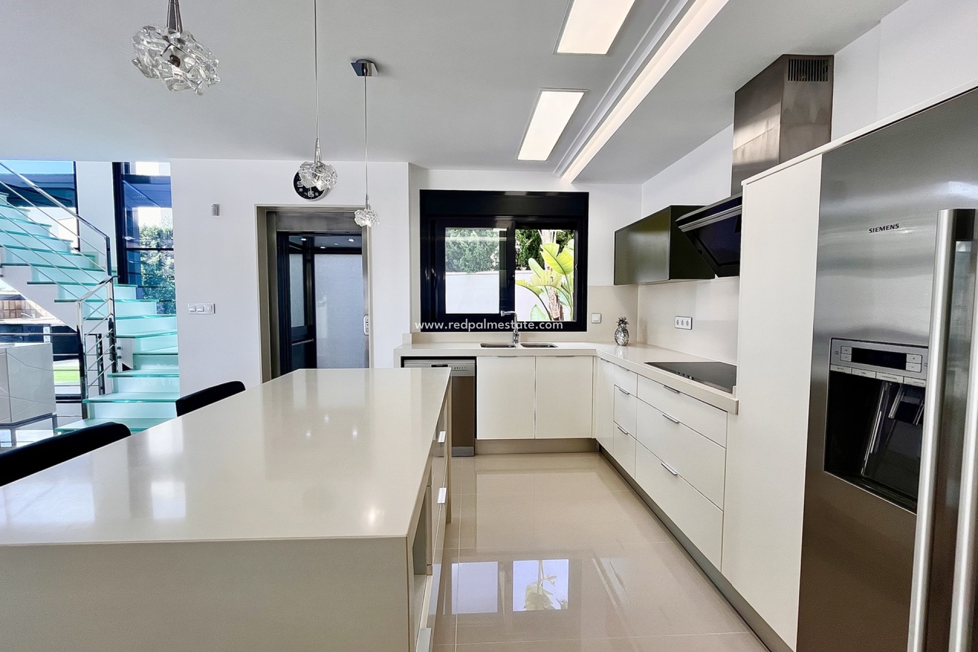 Resale - Villa -
San Miguel de Salinas - Inland