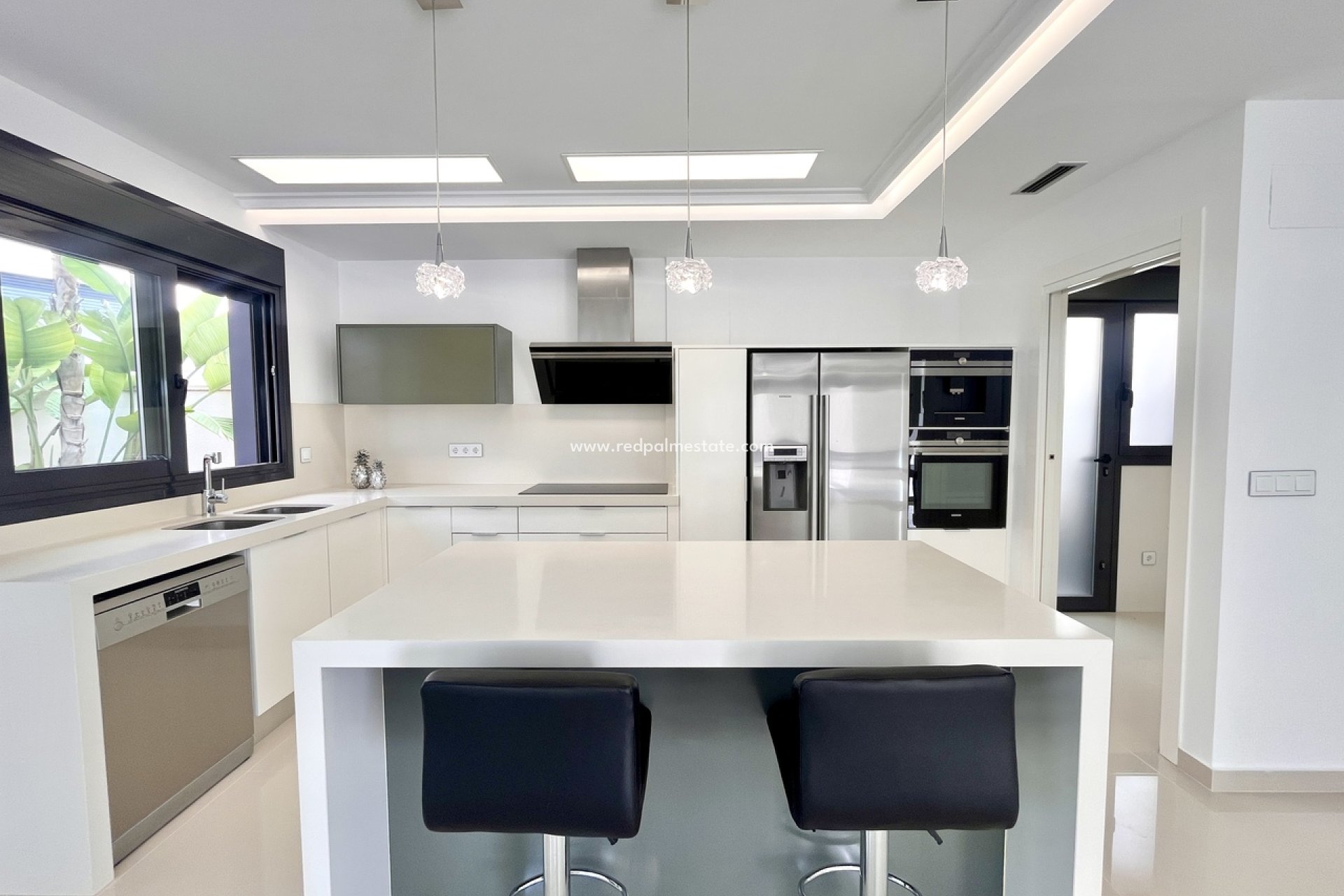 Resale - Villa -
San Miguel de Salinas - Inland