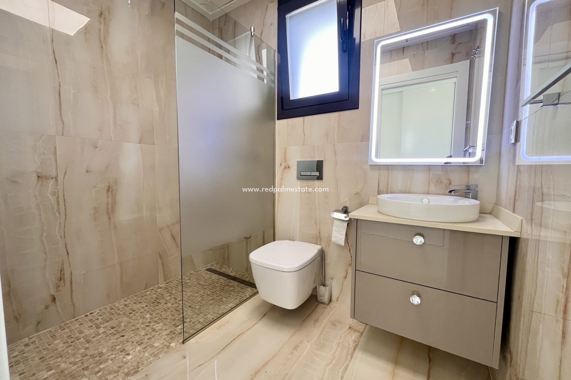 Resale - Villa -
San Miguel de Salinas - Inland