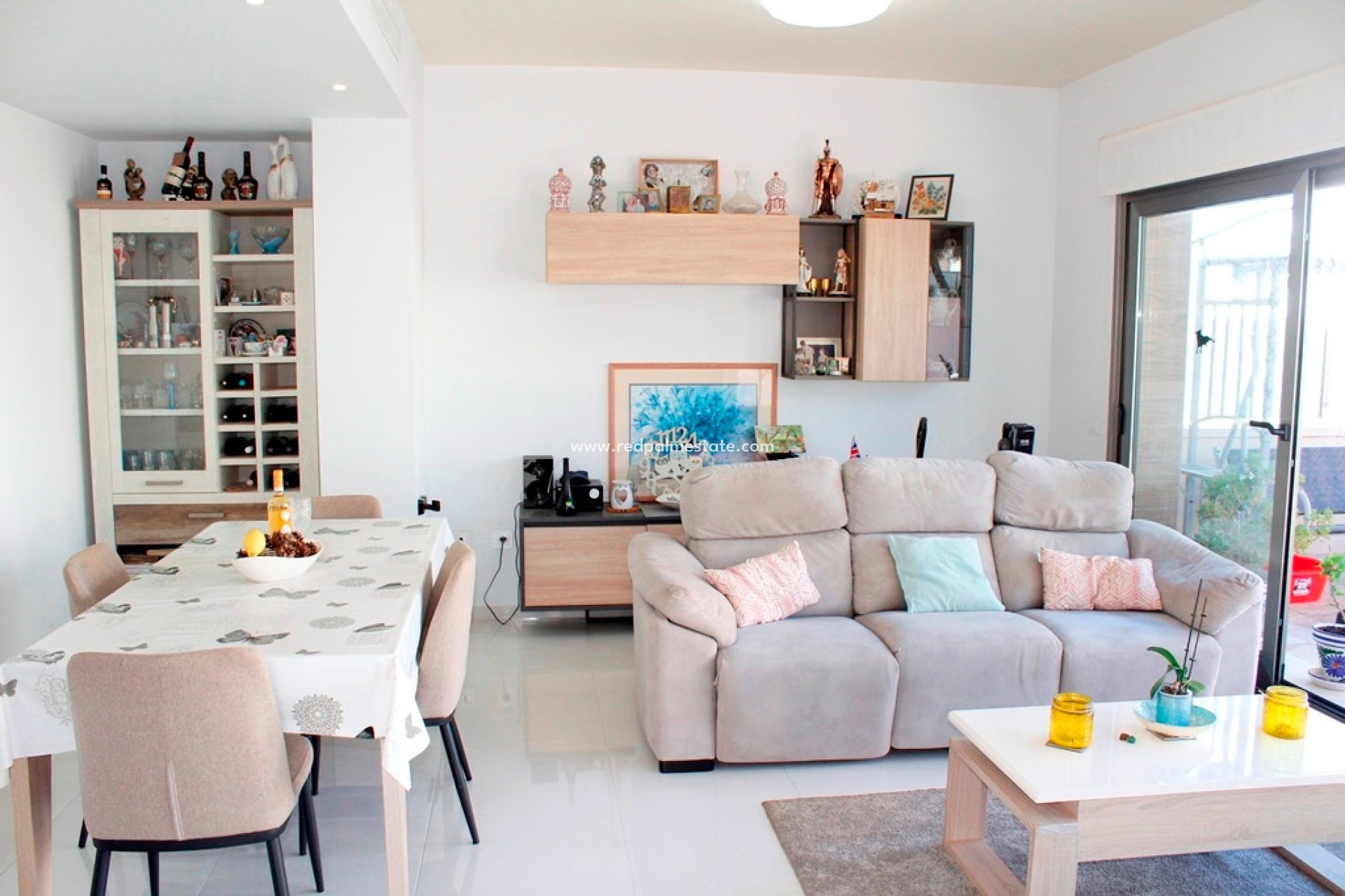 Resale - Villa -
San Miguel de Salinas - Inland