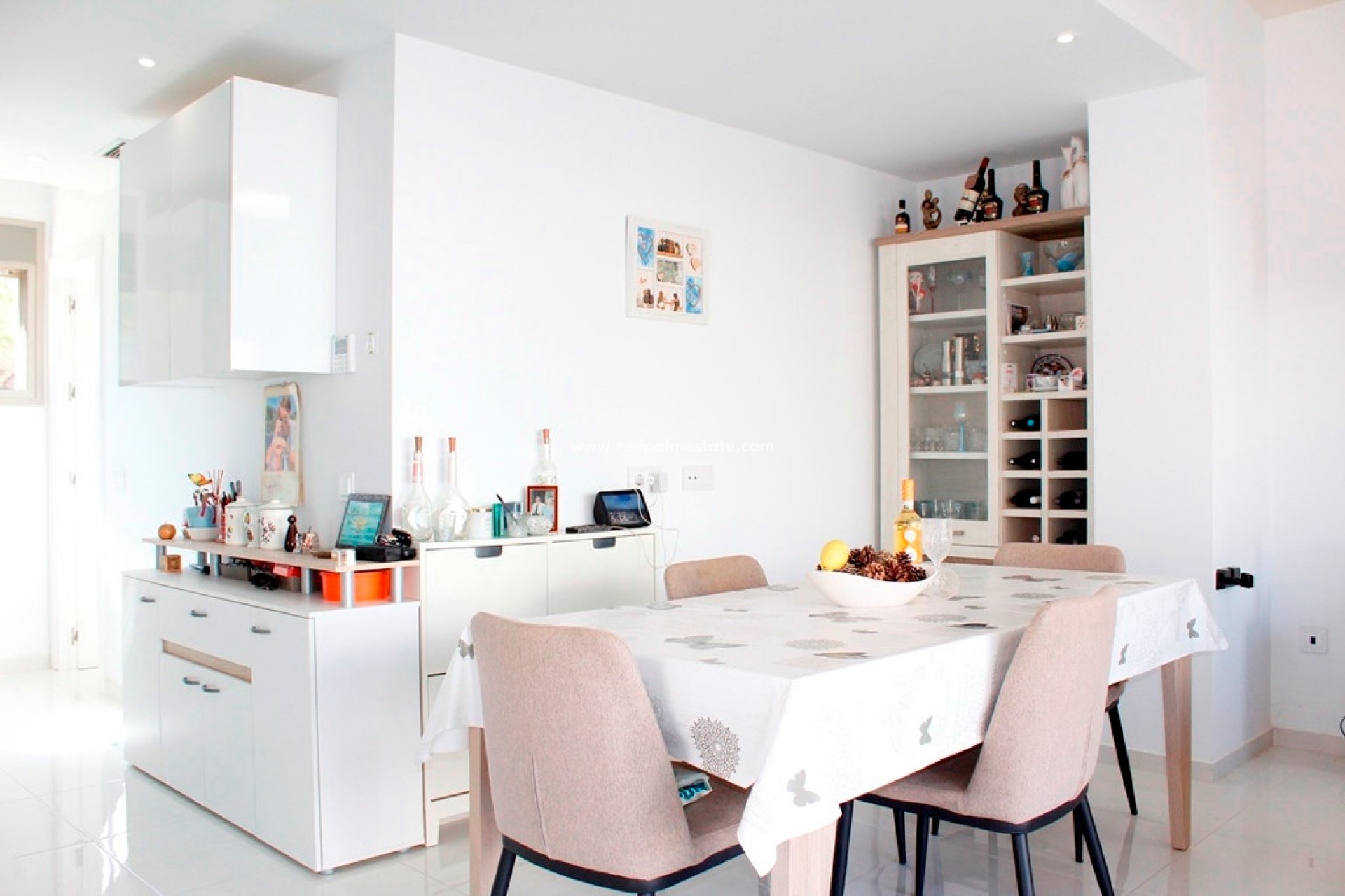 Resale - Villa -
San Miguel de Salinas - Inland