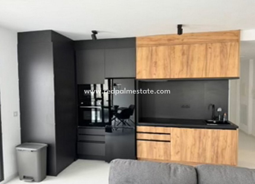 Resale - Villa -
San Miguel de Salinas - Inland