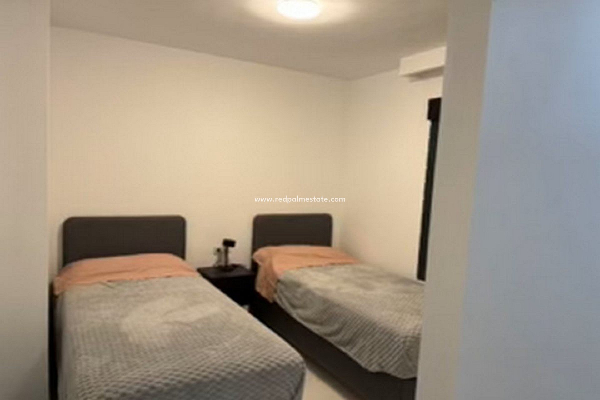 Resale - Villa -
San Miguel de Salinas - Inland