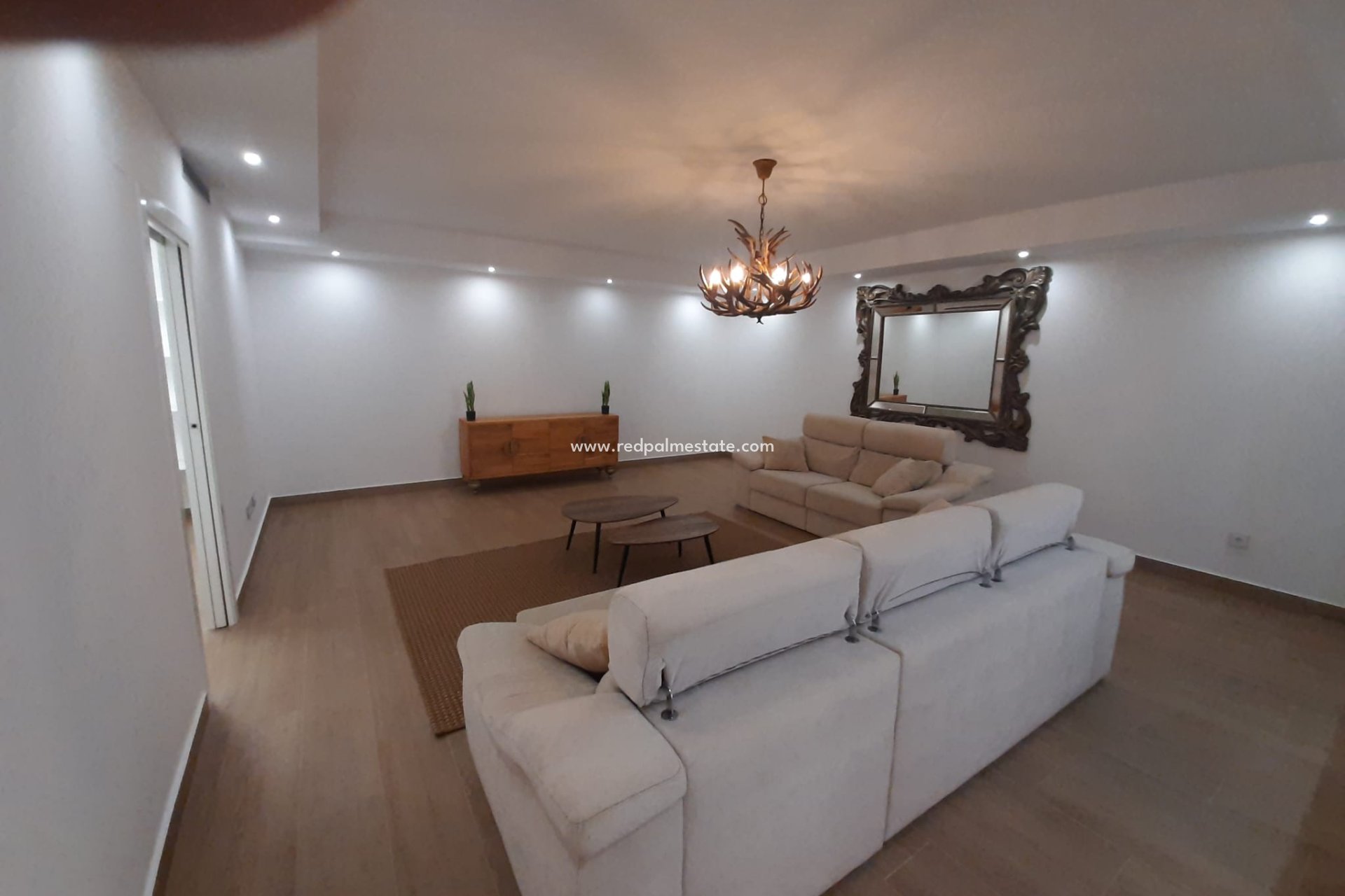 Resale - Villa -
San Miguel de Salinas - Inland