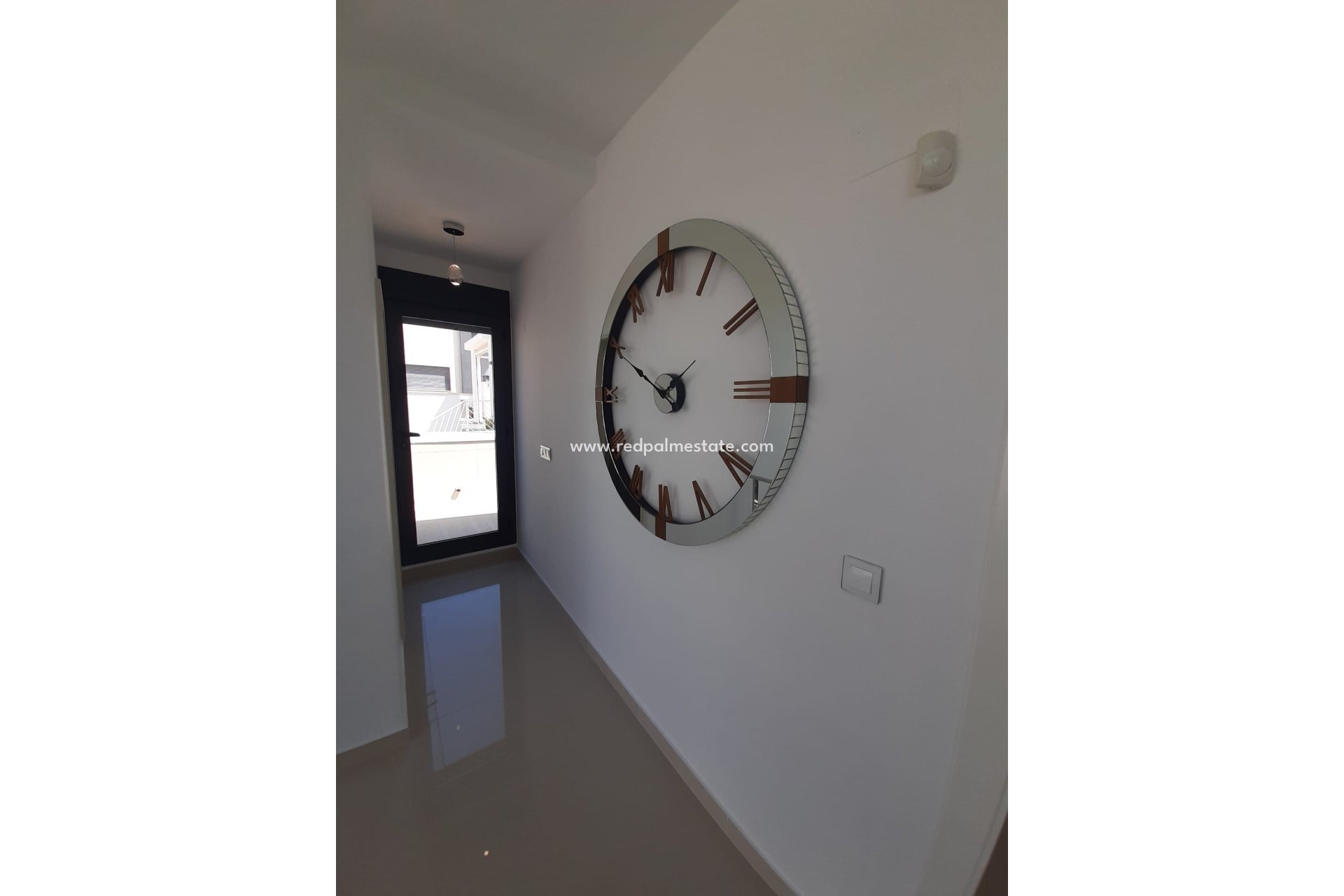 Resale - Villa -
San Miguel de Salinas - Inland