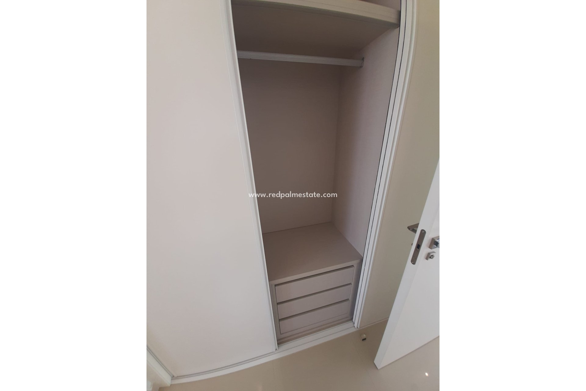 Resale - Villa -
San Miguel de Salinas - Inland