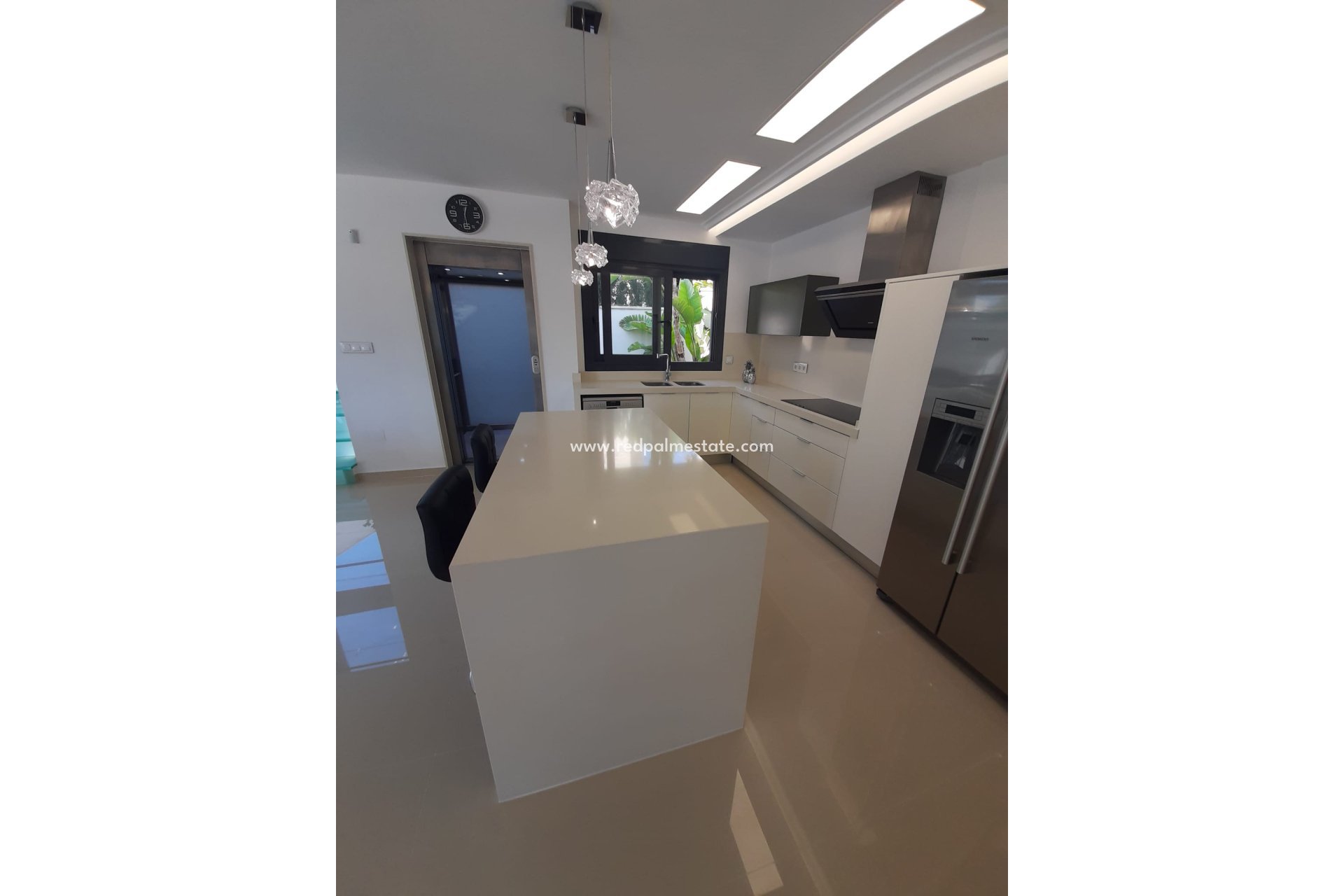 Resale - Villa -
San Miguel de Salinas - Inland