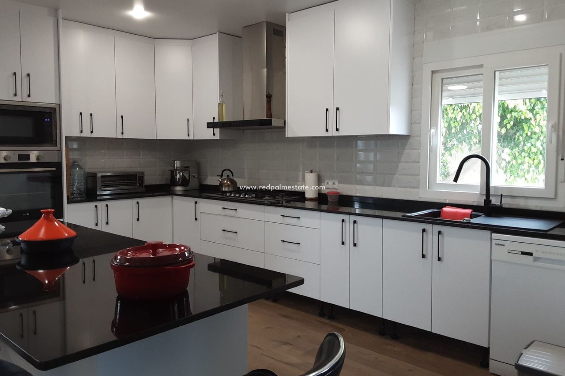 Resale - Villa -
San Miguel de Salinas - Inland