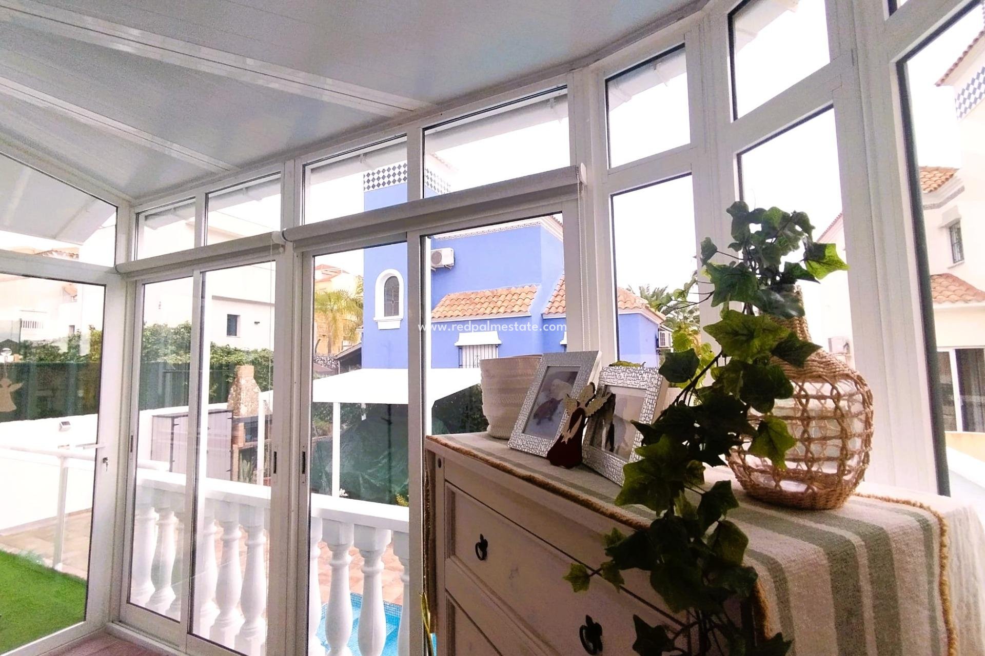 Resale - Villa -
San Miguel de Salinas - Inland