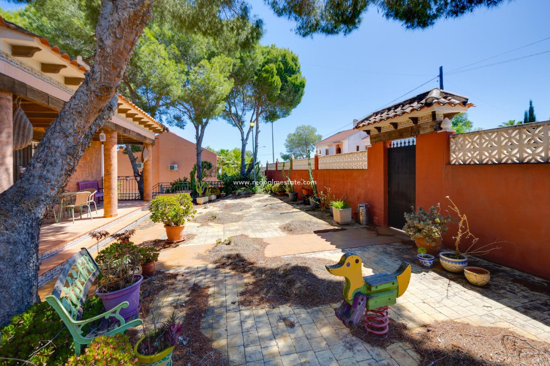 Resale - Villa -
San Miguel de Salinas - Inland