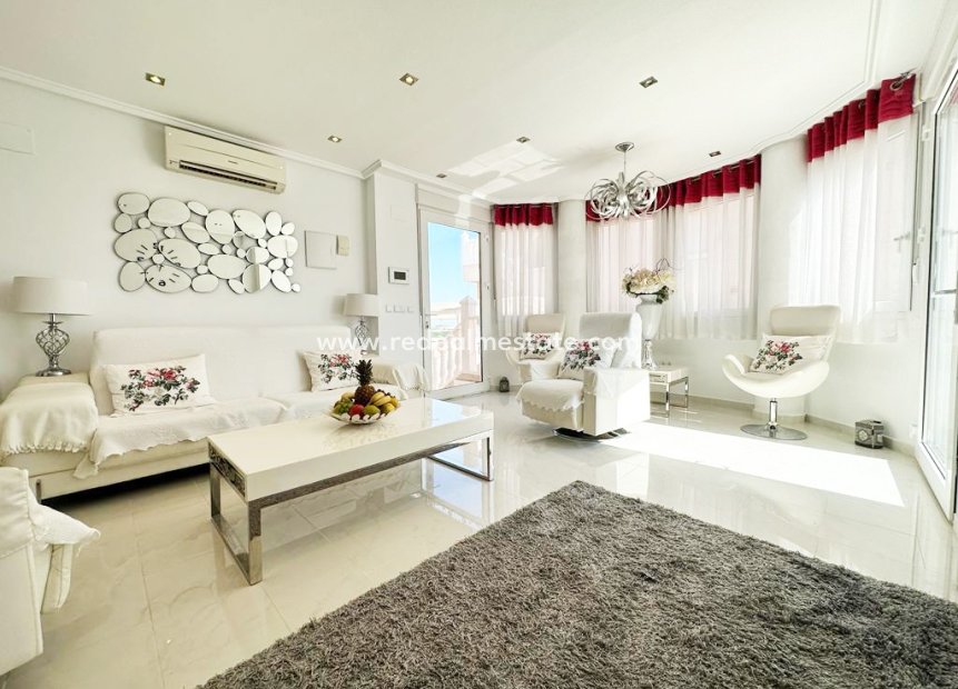Resale - Villa -
San Miguel de Salinas - Inland