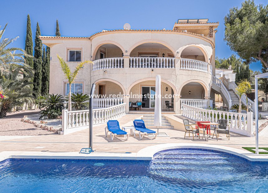 Resale - Villa -
San Miguel de Salinas - Las Communicaciones