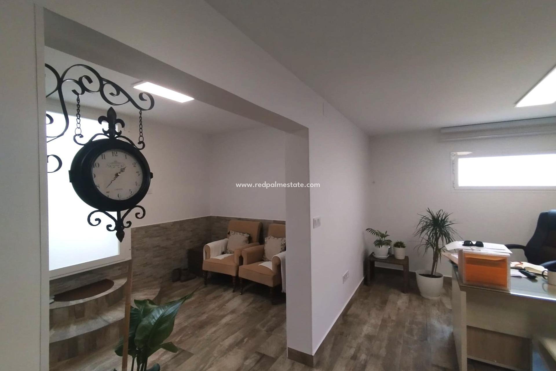Resale - Villa -
San Miguel de Salinas - Las filipinas