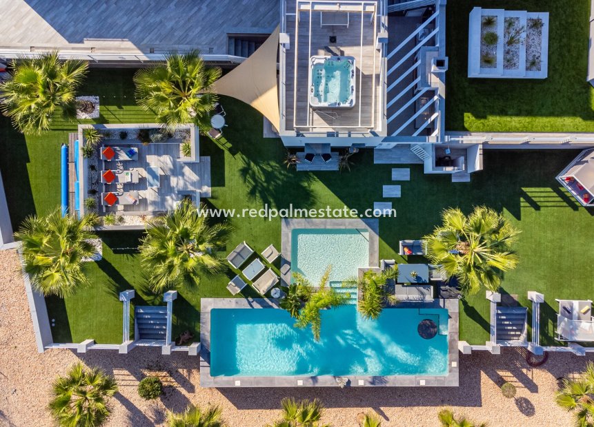 Resale - Villa -
San Miguel de Salinas - San Miguel Salinas