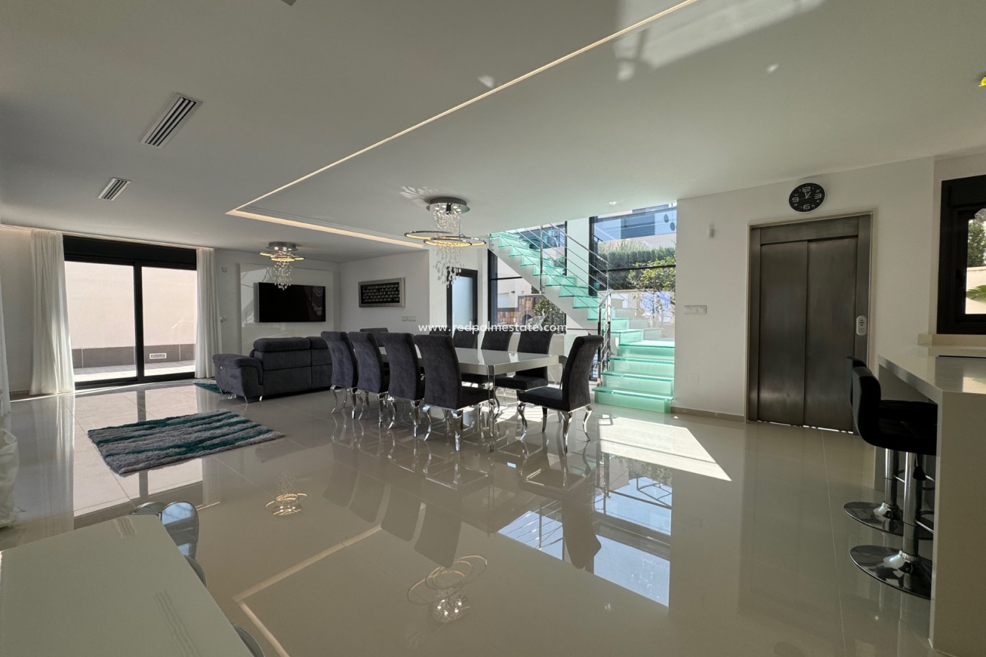 Resale - Villa -
San Miguel de Salinas - San Miguel Salinas