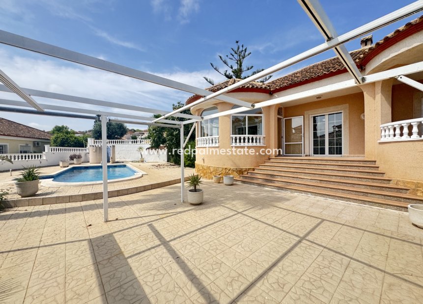 Resale - Villa -
San Miguel de Salinas - San Miguel Salinas