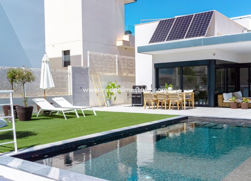 Resale - Villa -
San Miguel de Salinas - San Miguel Salinas