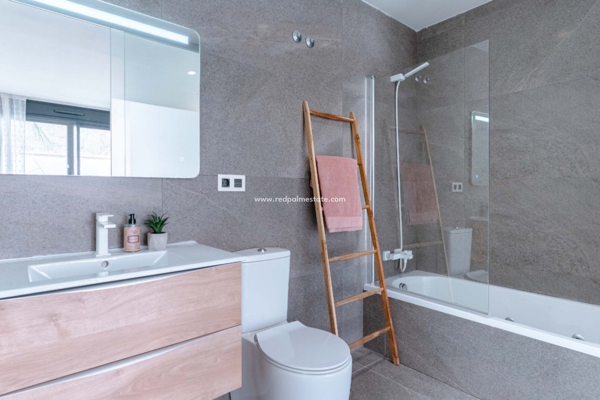 Resale - Villa -
San Miguel de Salinas - San Miguel Salinas