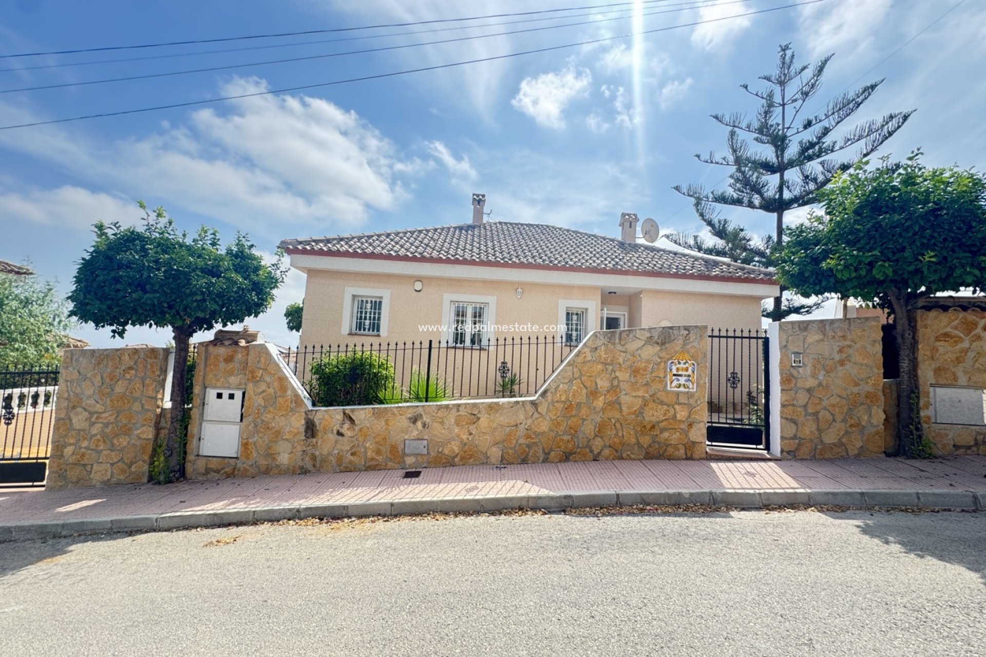 Resale - Villa -
San Miguel de Salinas - San Miguel Salinas