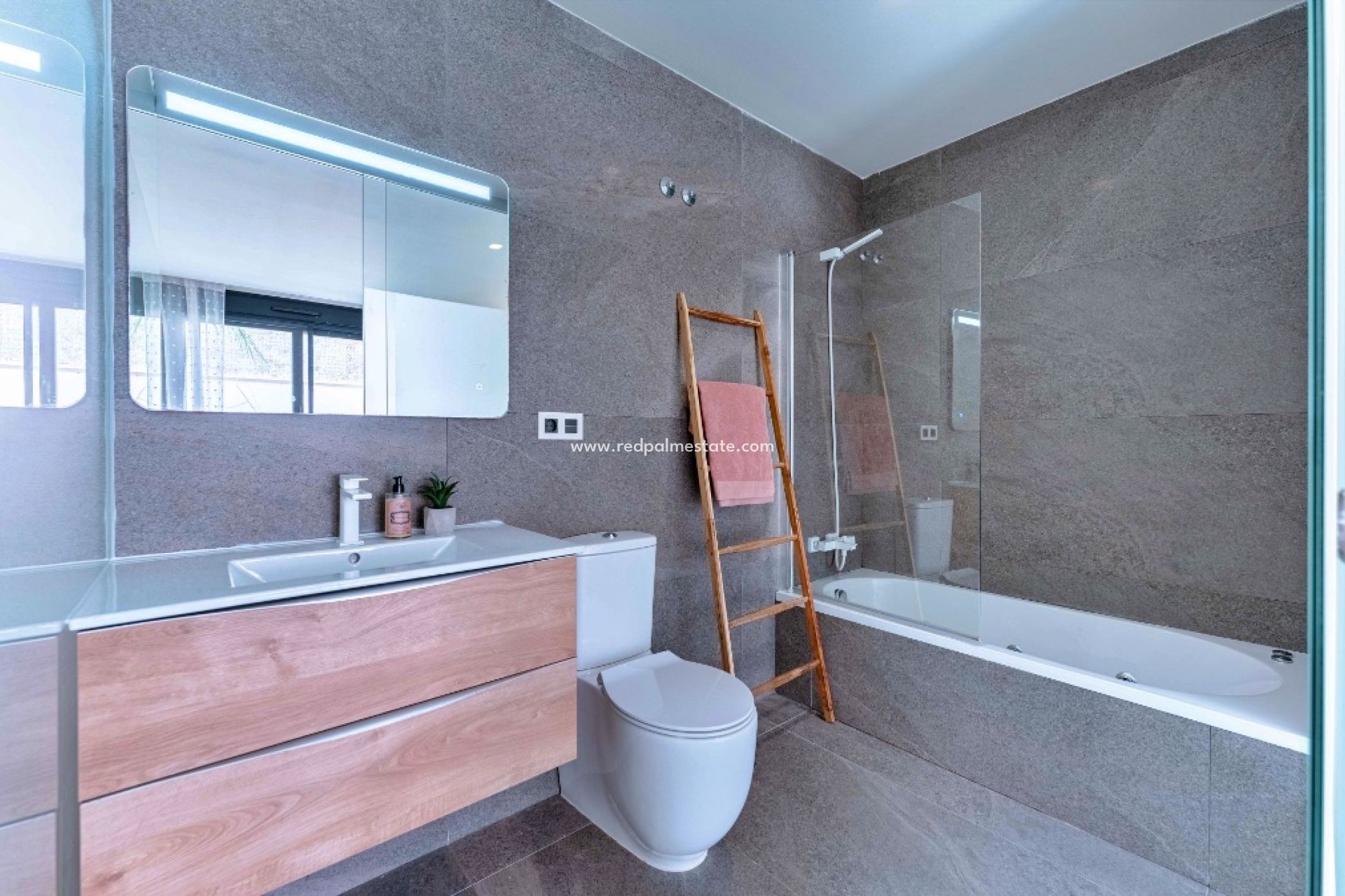 Resale - Villa -
San Miguel de Salinas - San Miguel Salinas