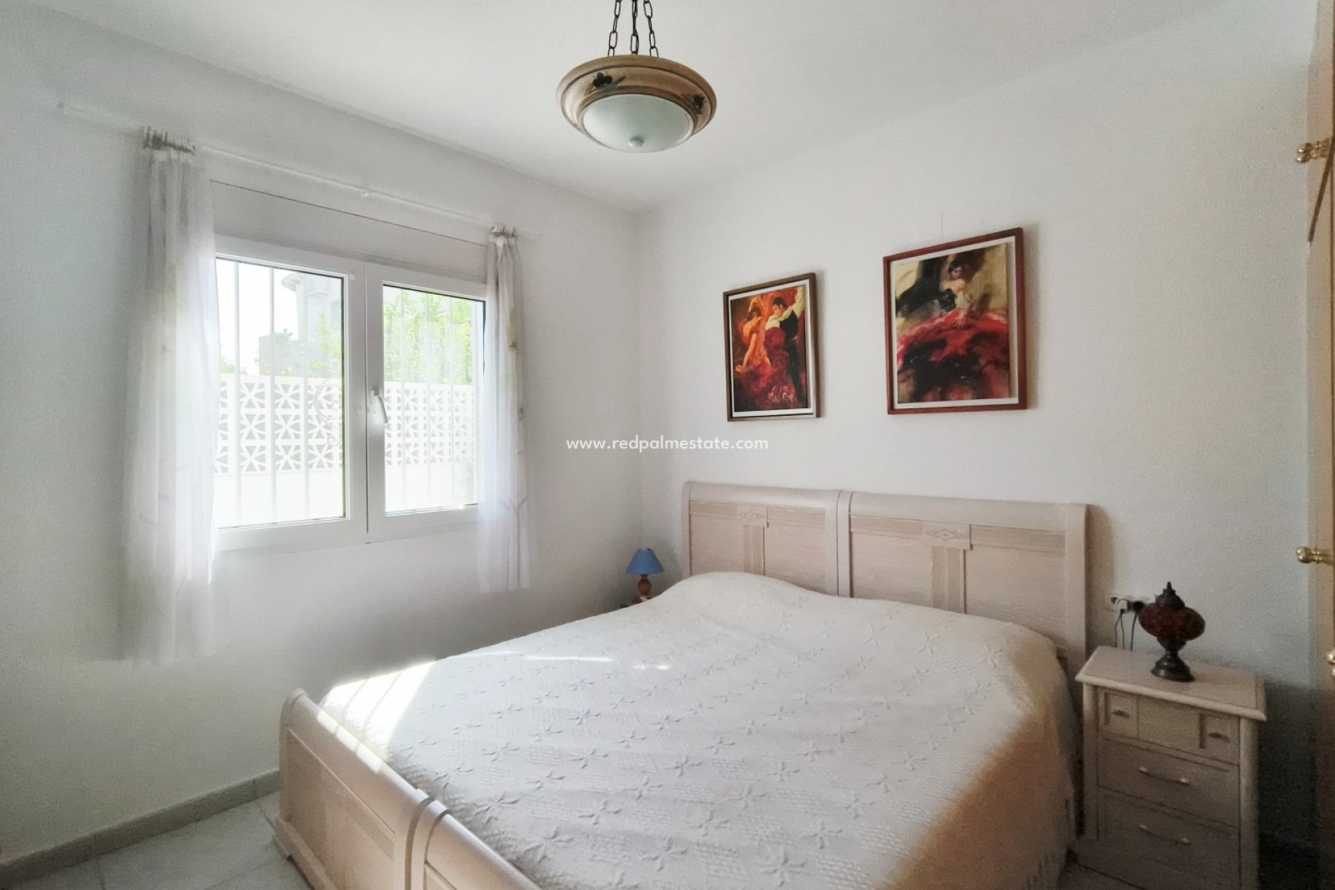 Resale - Villa -
San Miguel de Salinas - Villamartín