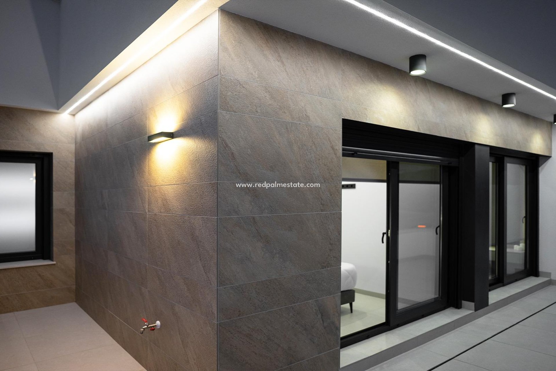 Resale - Villa -
San Miguel de Salinas - Villamartín