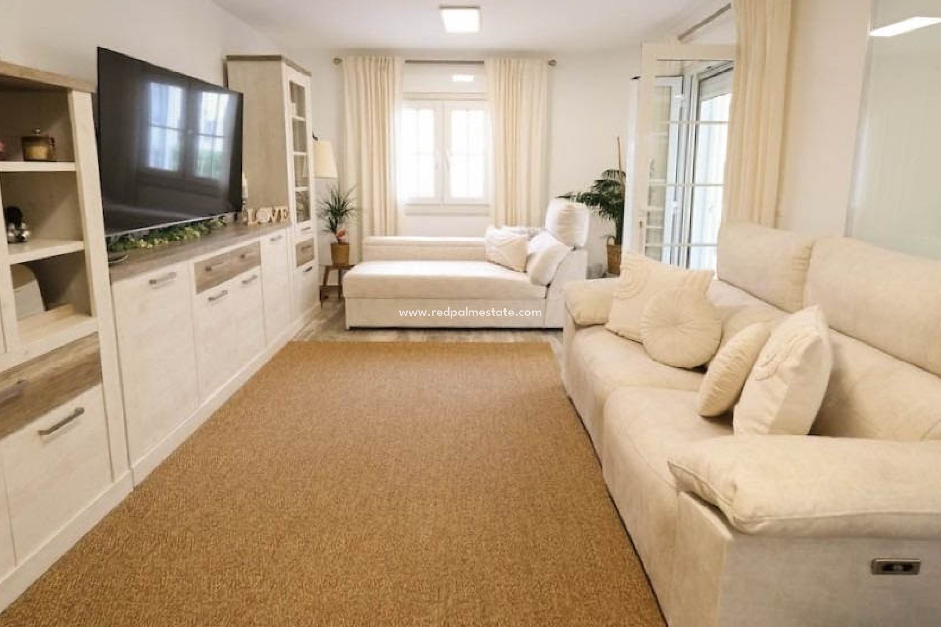 Resale - Villa -
San Miguel de Salinas - Villamartín