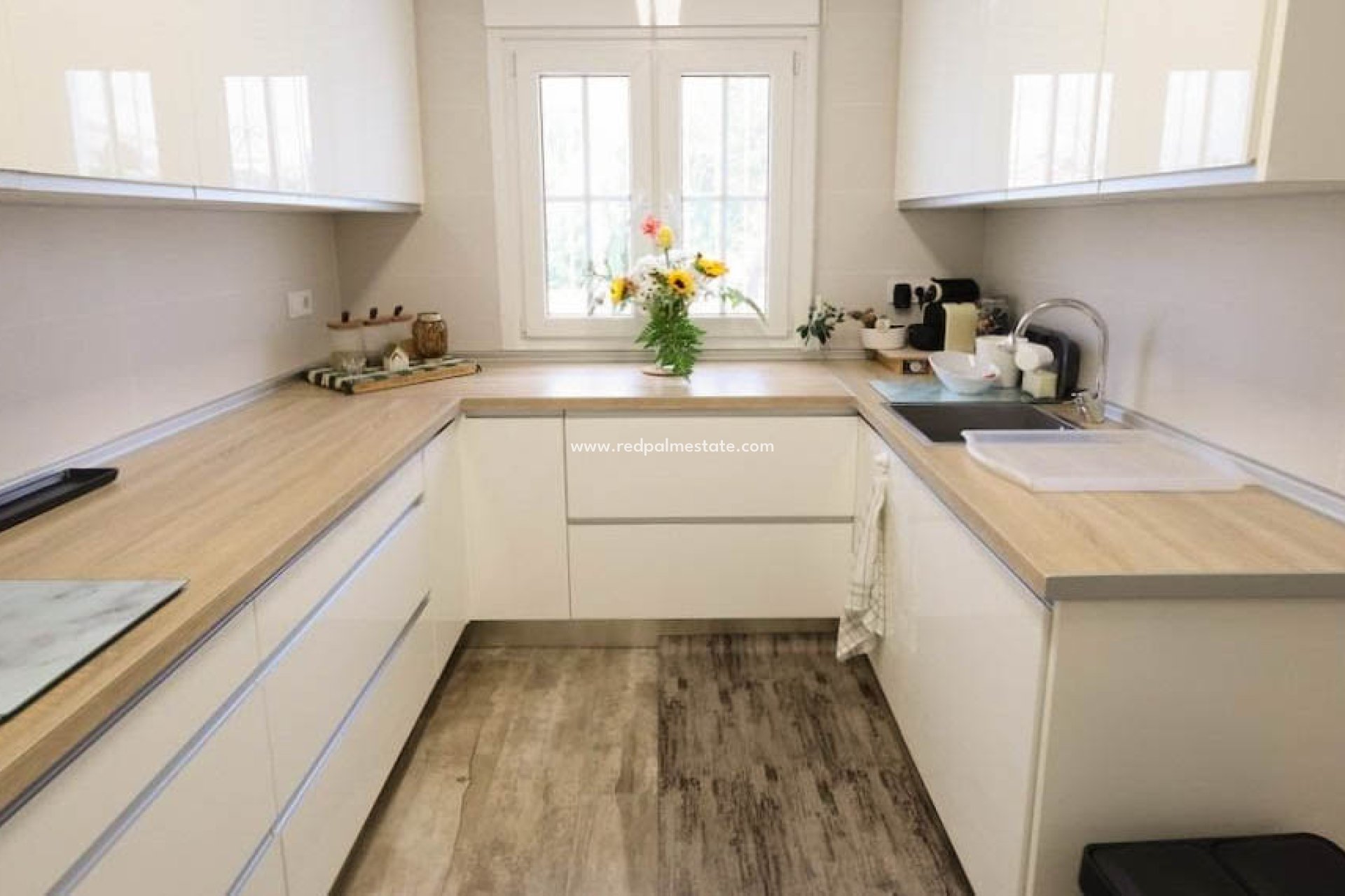 Resale - Villa -
San Miguel de Salinas - Villamartín