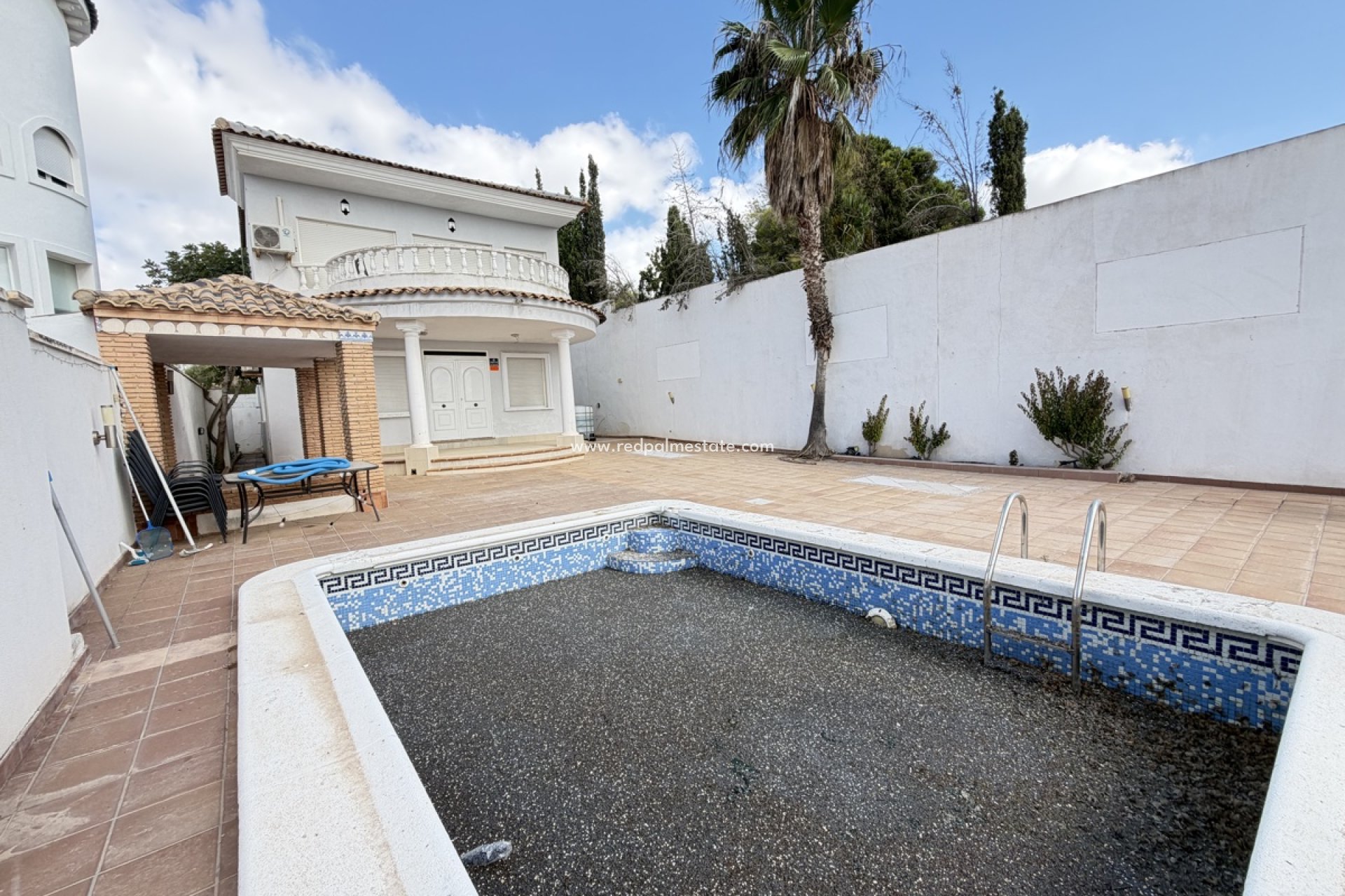 Resale - Villa -
San Miguel de Salinas