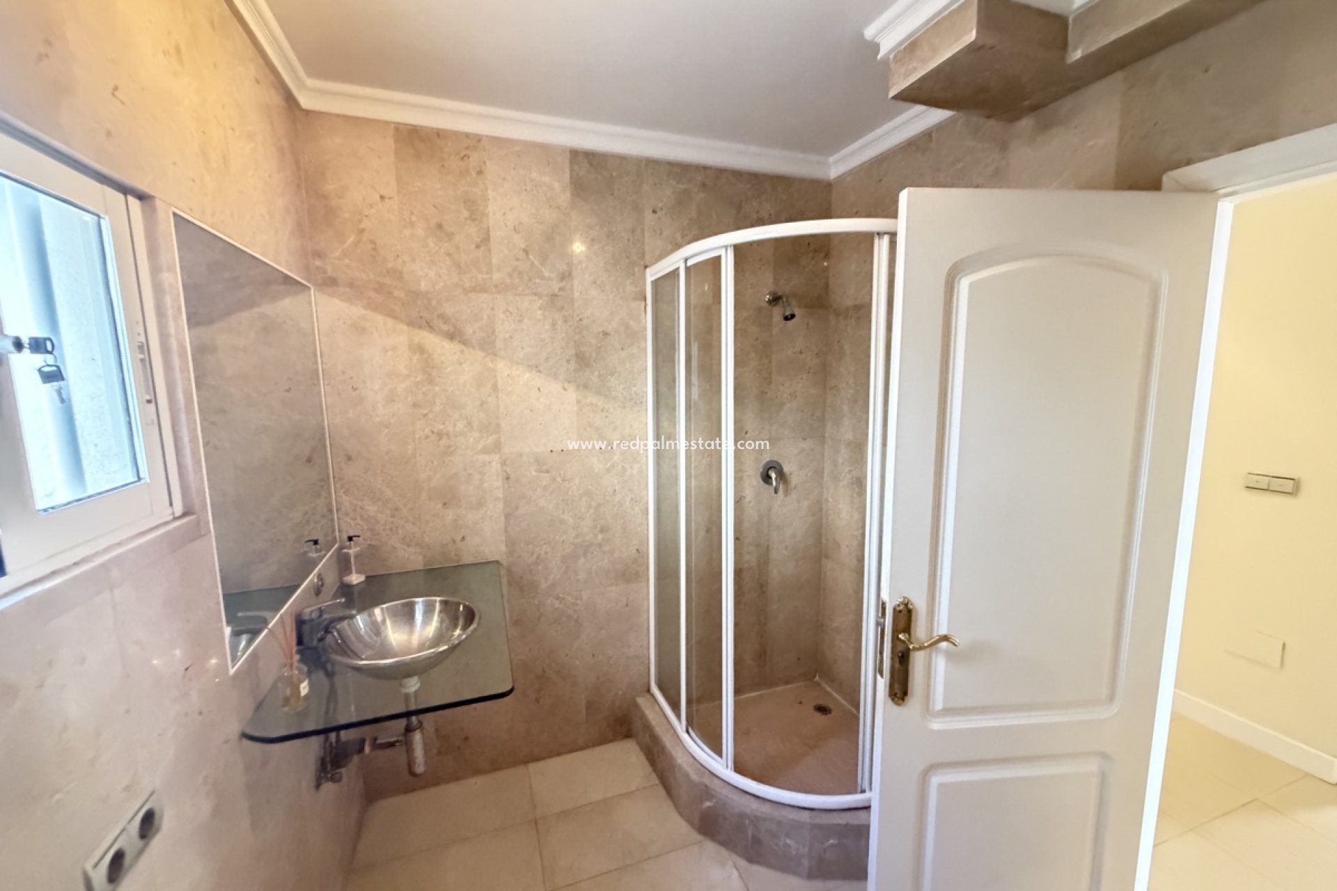 Resale - Villa -
San Miguel de Salinas