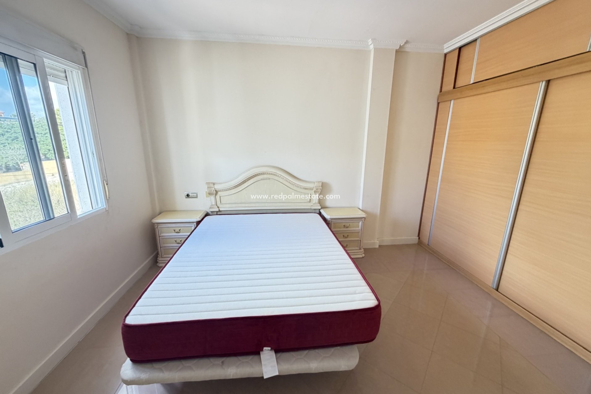 Resale - Villa -
San Miguel de Salinas