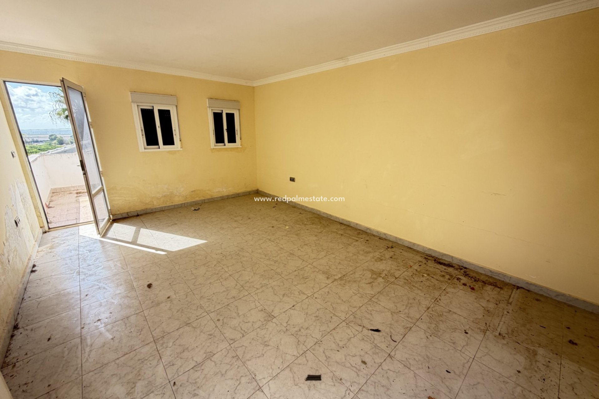Resale - Villa -
San Miguel de Salinas