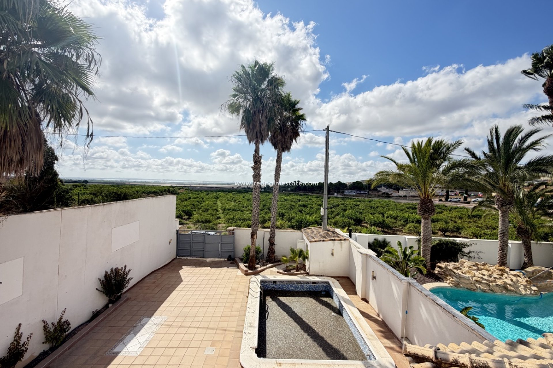 Resale - Villa -
San Miguel de Salinas