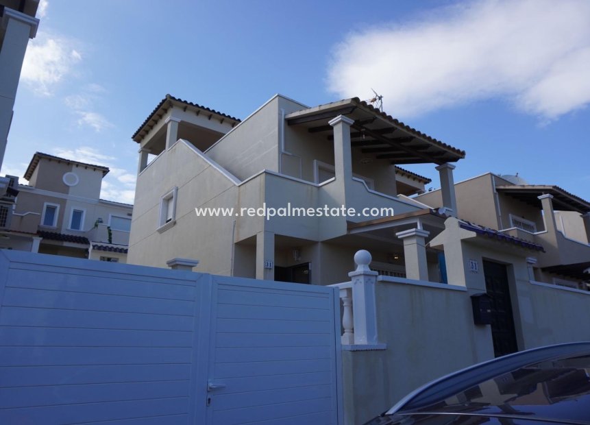 Resale - Villa -
San Miguel de Salinas