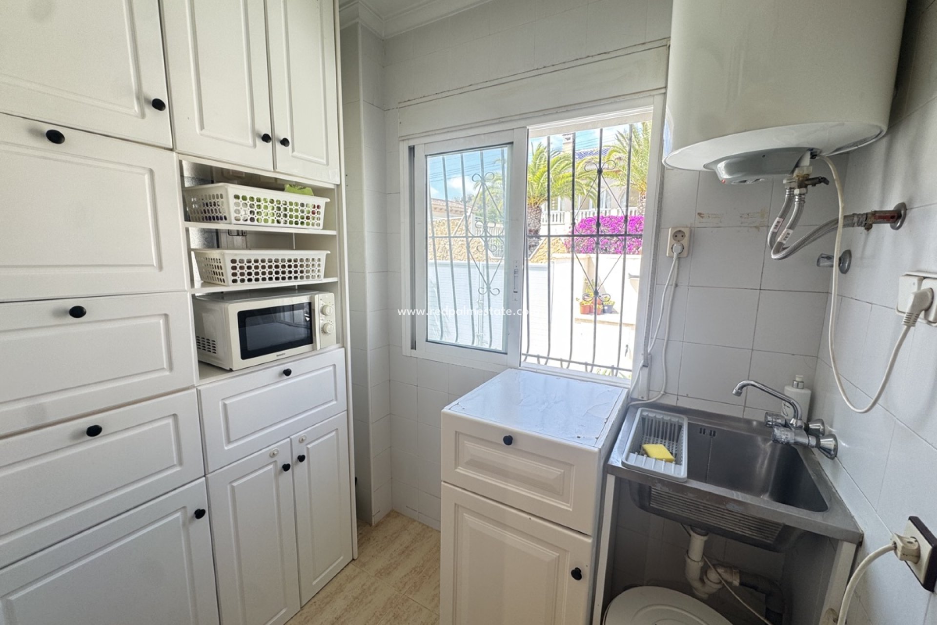 Resale - Villa -
San Miguel de Salinas